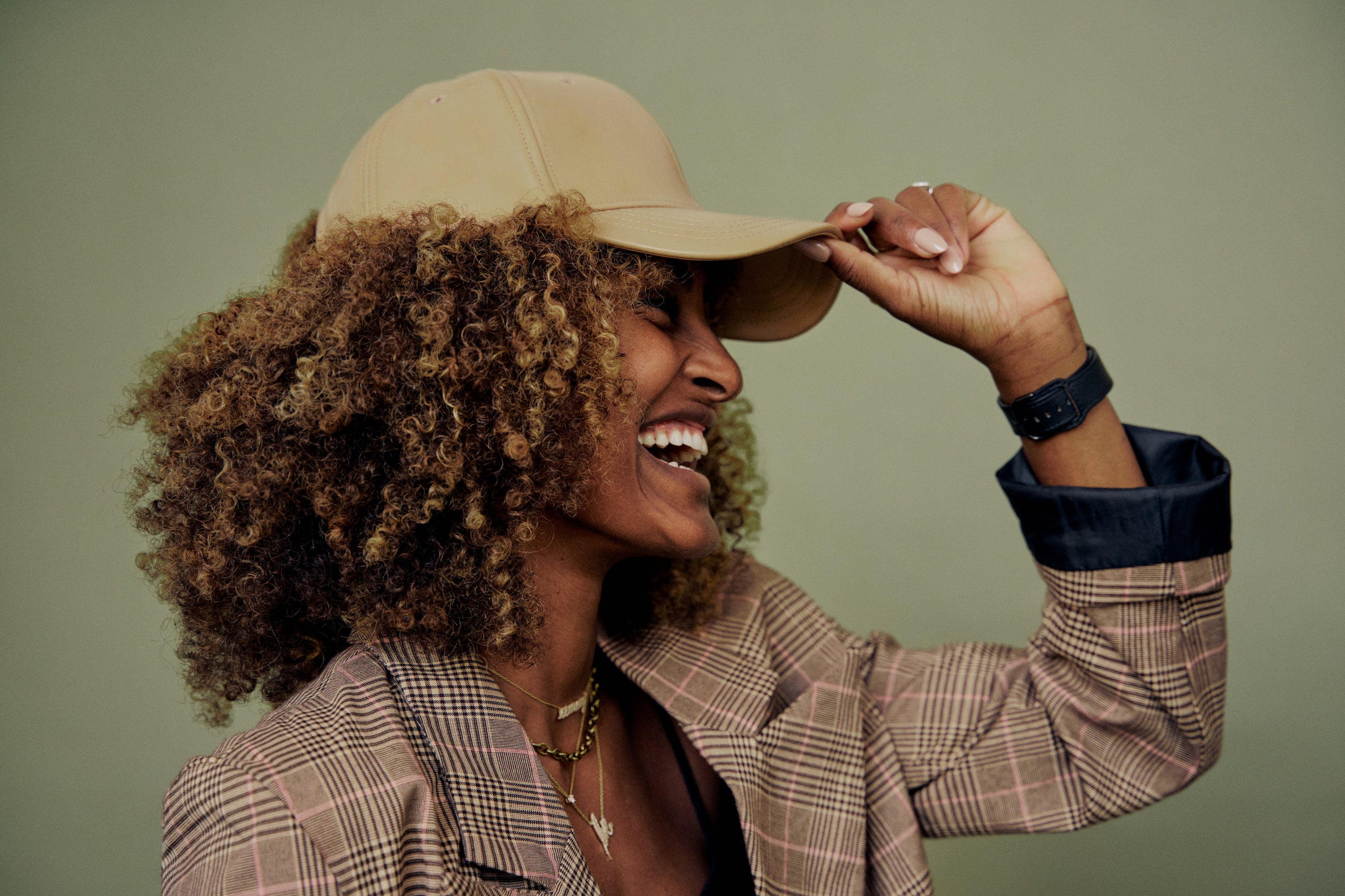 TRESS — Hats for curls